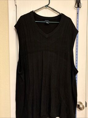 Harbor Bay Black Cable-Knit V-Neck Sweater Vest